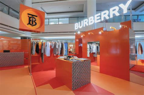 store burberry di jakarta - Central Indonesia – Department Store.